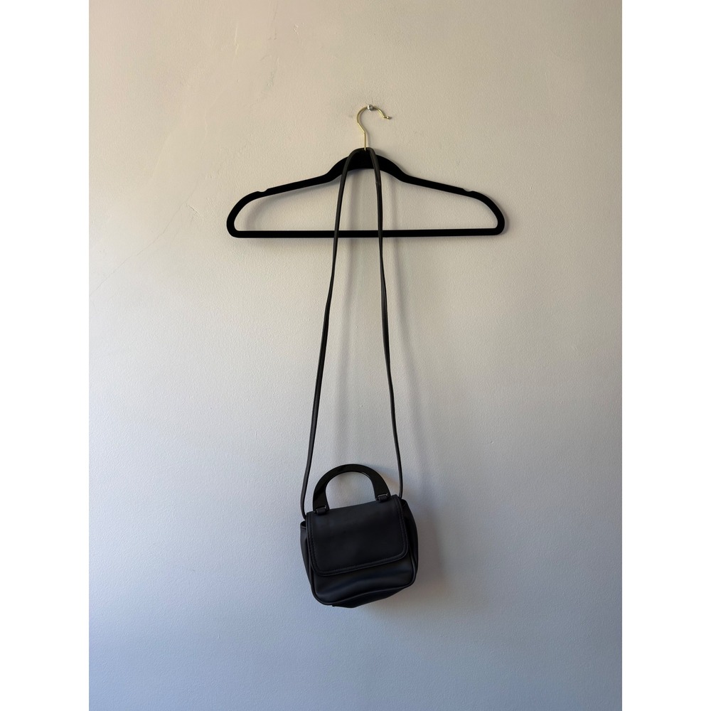 Frankie & Johnnie Black Faux Leather Crossbody Bag with Resin Top Handle